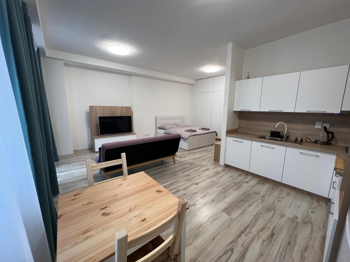 Apartman Liptov Np14 Liptovský Mikuláš Exteriör bild